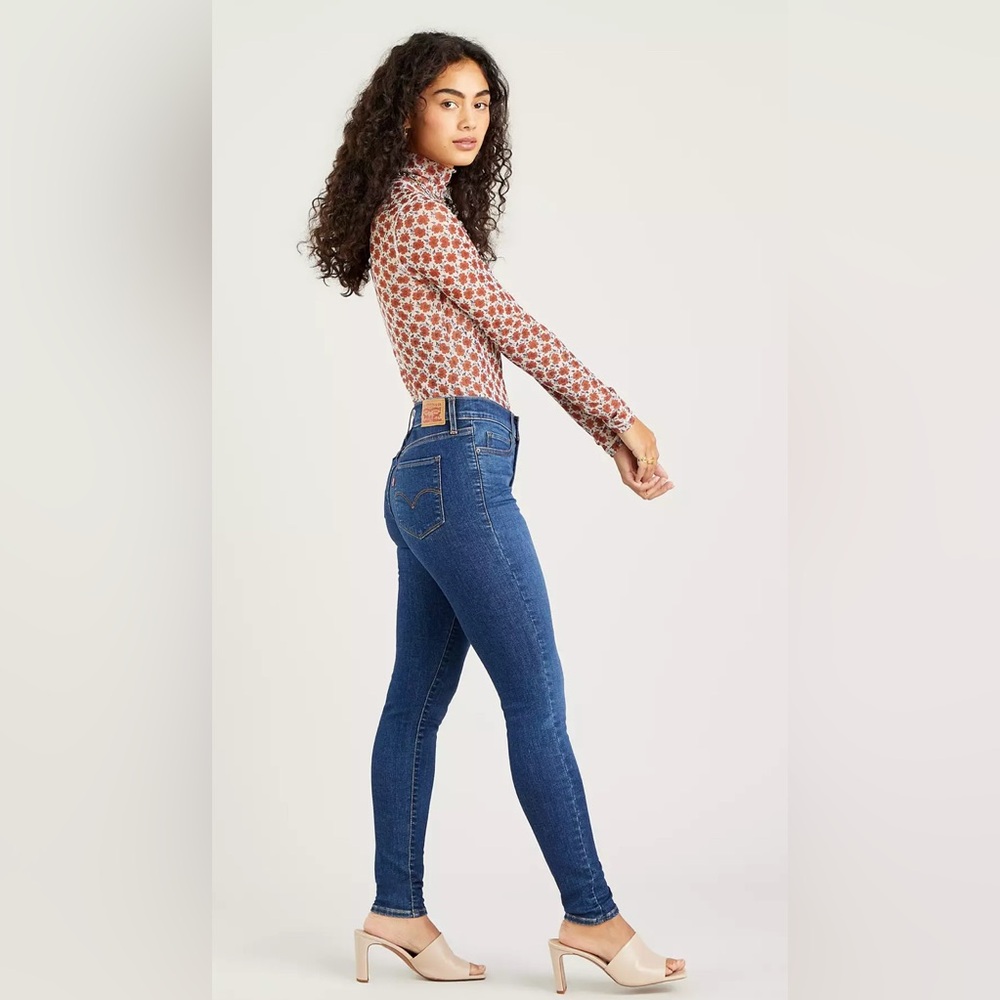 Levi’s 16 inch waist can you drive 30 inches inseam 310™ SHAPING SUPER SKINNY